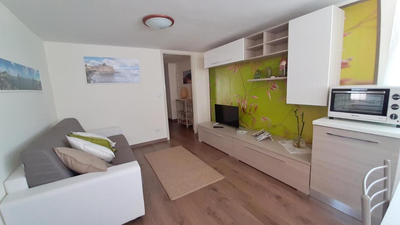 La Petite Maison Aci Castello Kültér fotó